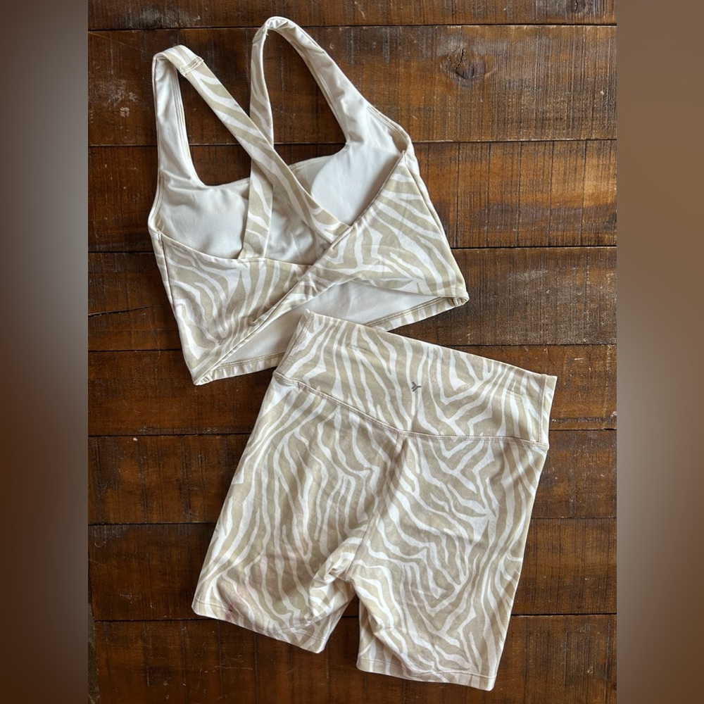 Old Navy Zebra Crop & Shorts Set